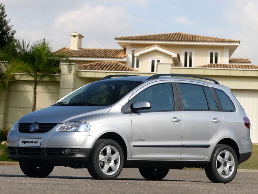  Volkswagen SpaceFox 2006 года  (фото 14 из 21)